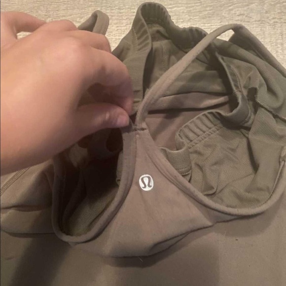 Lululemon Power Y tank army green top size 4/6 - Picture 2 of 4